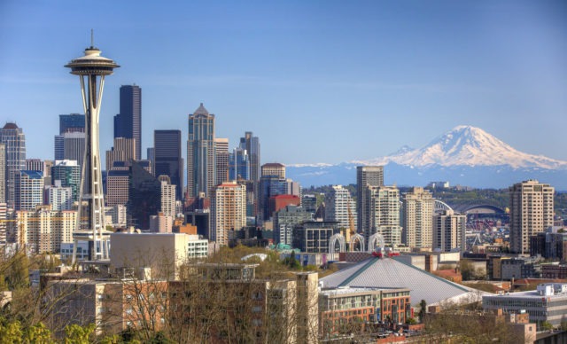 Seattle skyline with Mount Rainier