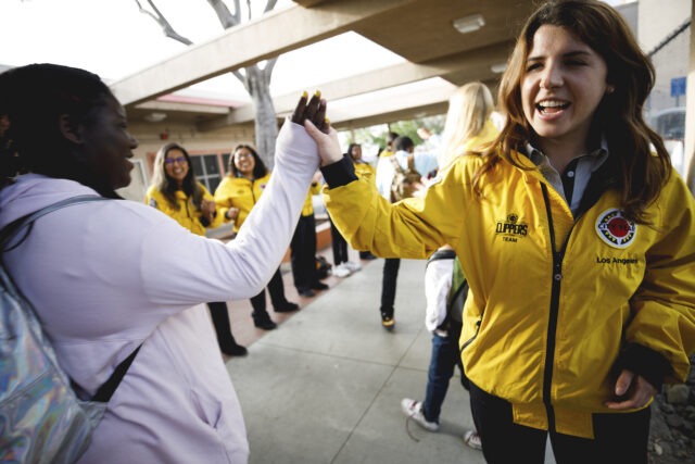 Serve with City Year in Los Angeles or Sacramento to receive a larger Segal award